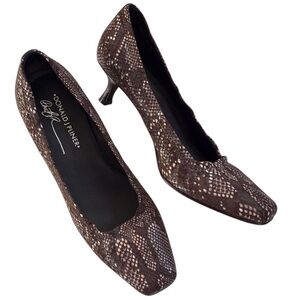 EUC Donald J. Pliner Leather Snakeprint Kitten Heels Size 7 1/2